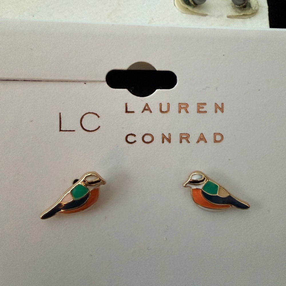 Mixed Lot of Gold and Silver Earrings for Women - Picture 3 of 6
